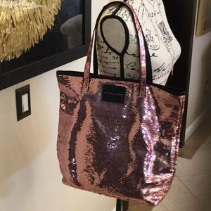 💗💗💗Beautiful Pink Sequined Bag💗💗💗